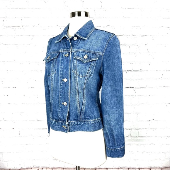 GAP Jackets & Blazers - |•GAP•| Denim Jean Jacket